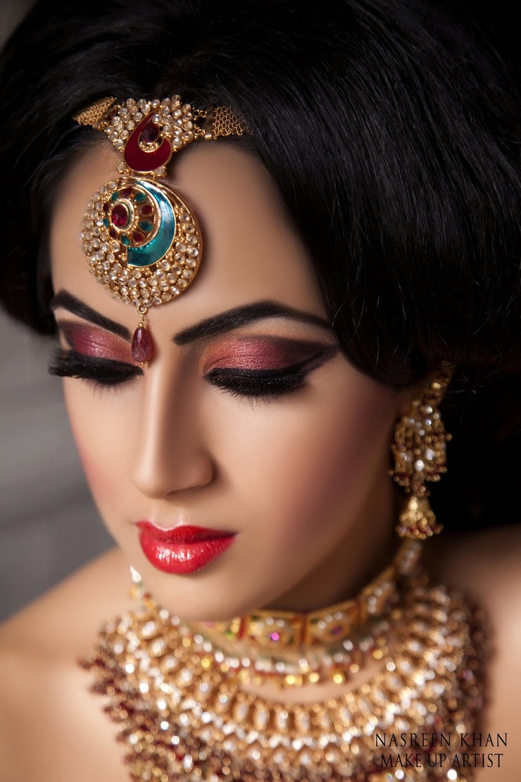 Nasreen Khan