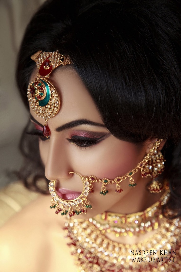 Nasreen Khan