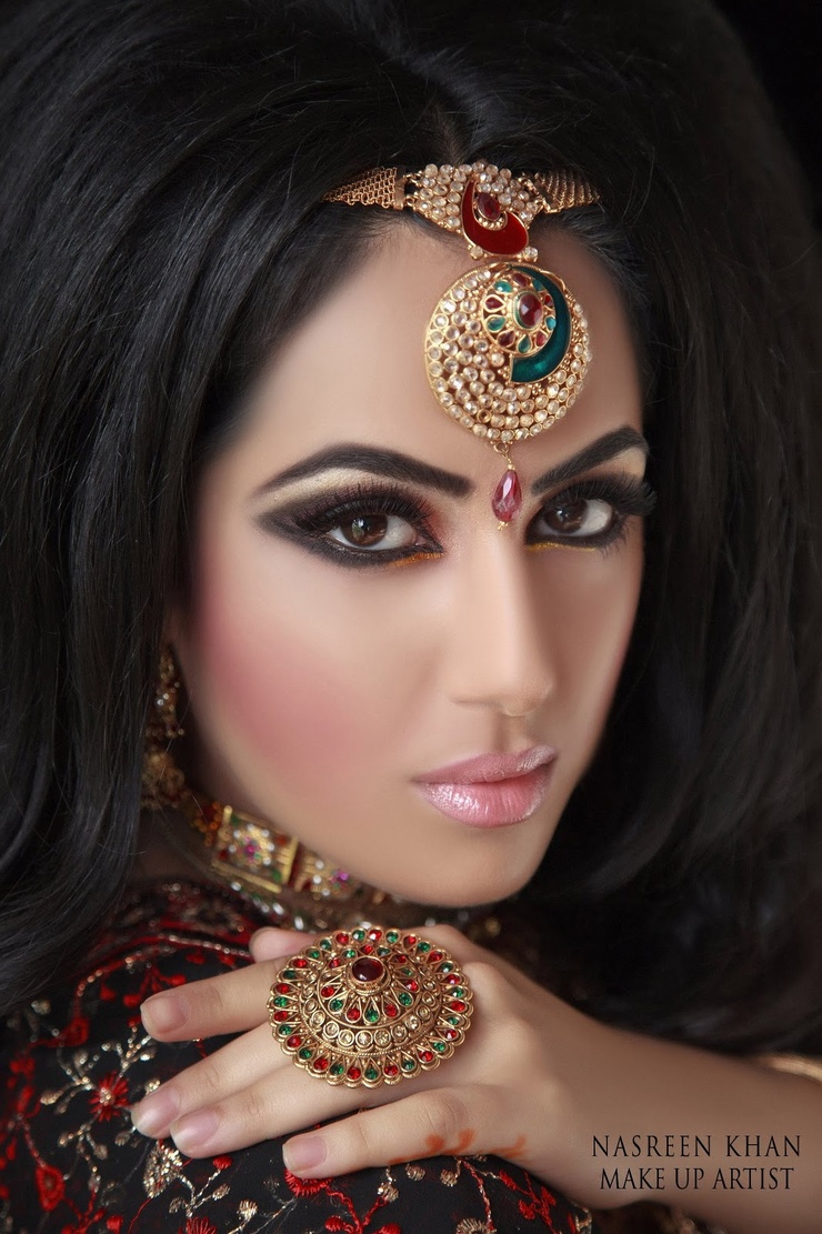 Nasreen Khan