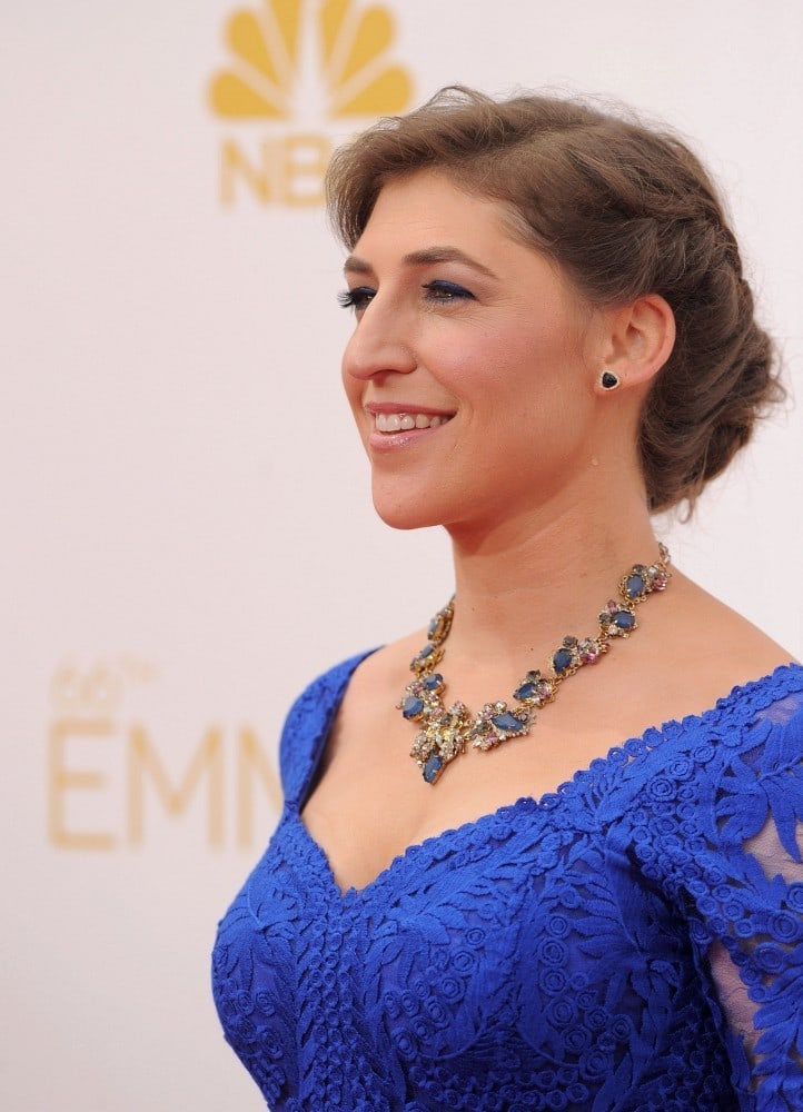 listal.com Picture of Mayim Bialik.