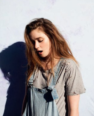 Alice Englert Alice Englert