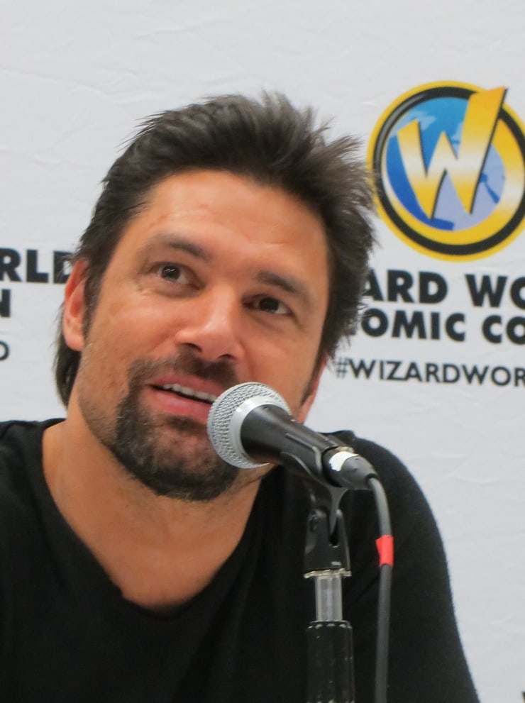 Manu Bennett