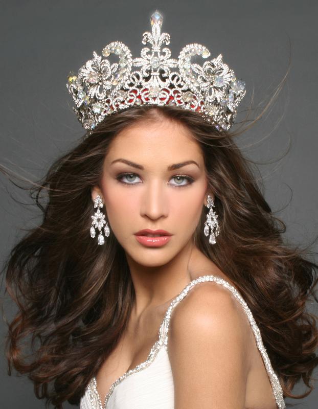 Dayana Mendoza Dayana Mendoza