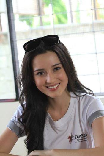 Julie Estelle