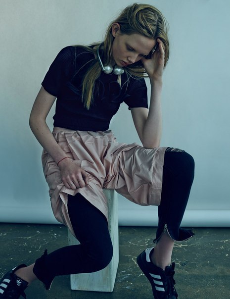 Holly Rose Emery