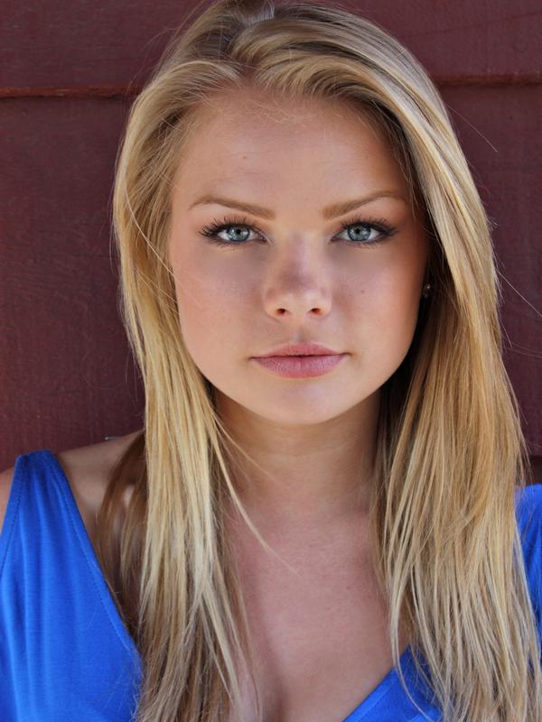 Kelli Goss