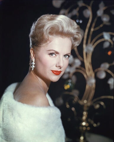 Martha Hyer