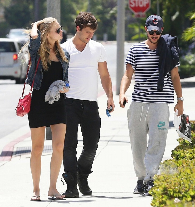 Alex Pettyfer