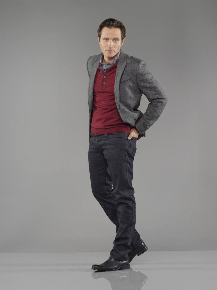 Seamus Dever
