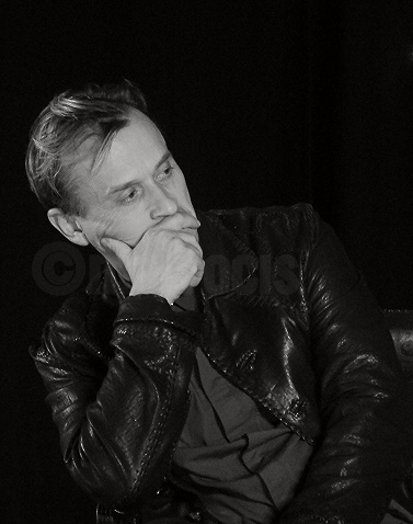 Robert Knepper