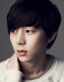 Park Yoo Hwan