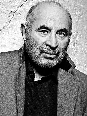 Bob Hoskins