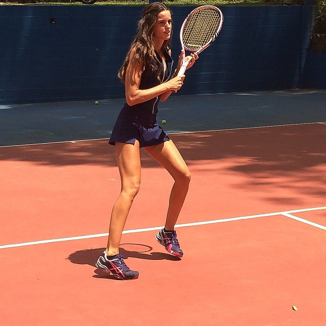 Izabel Goulart Izabel Goulart