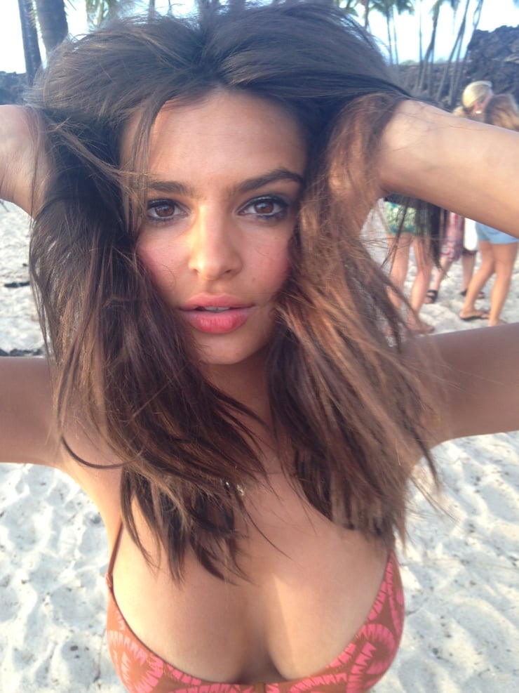 Emily Ratajkowski Emily Ratajkowski