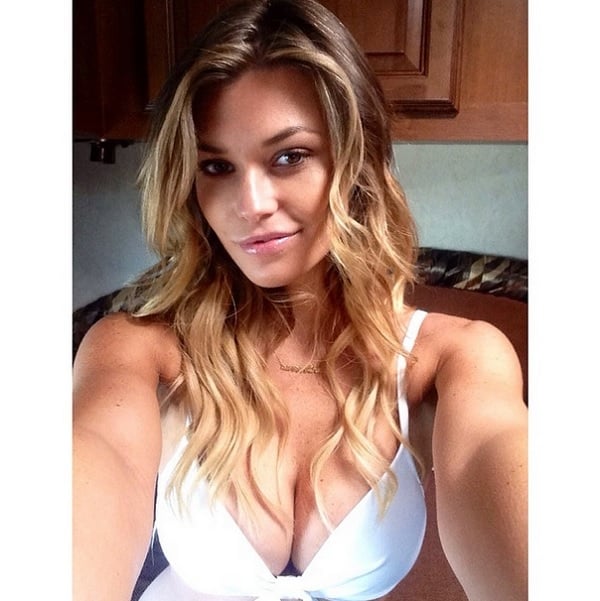 Samantha Hoopes Samantha Hoopes