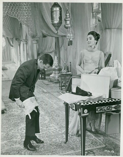 The Brass Bottle (1964) The Brass Bottle (1964)