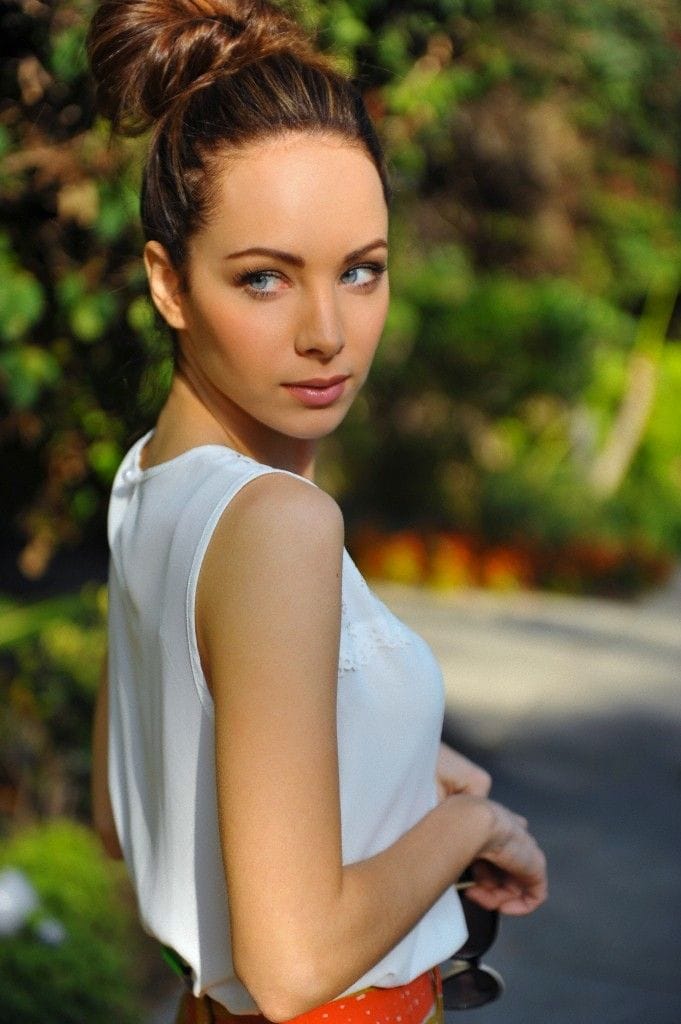 https://iv1.lisimg.com/image/7522729/681full-ksenia-solo.jpg