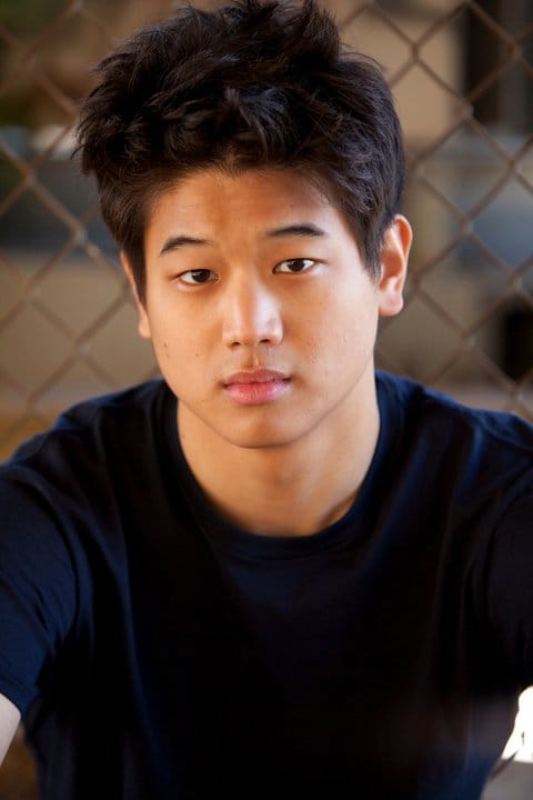 Ki Hong Lee