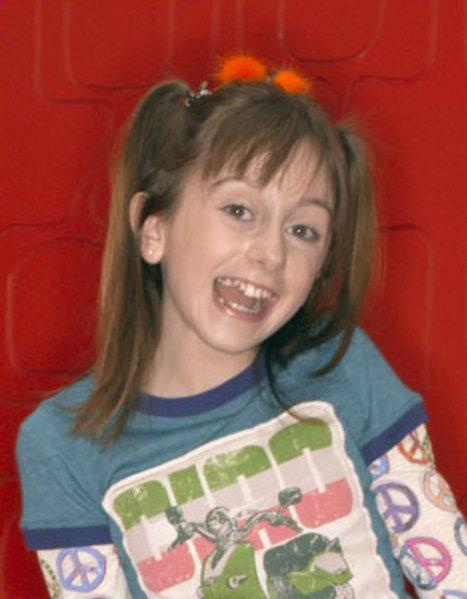 Allisyn Ashley Arm