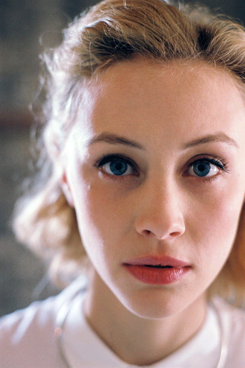 Sarah Gadon Sarah Gadon