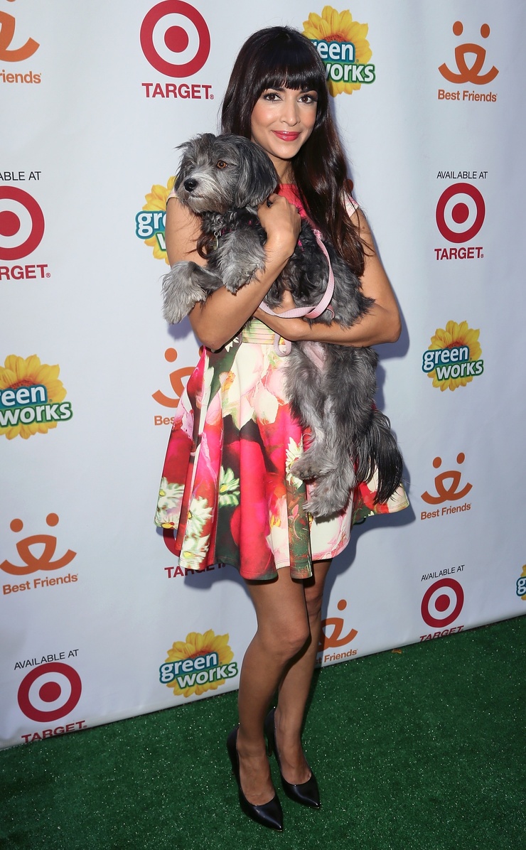 Hannah Simone