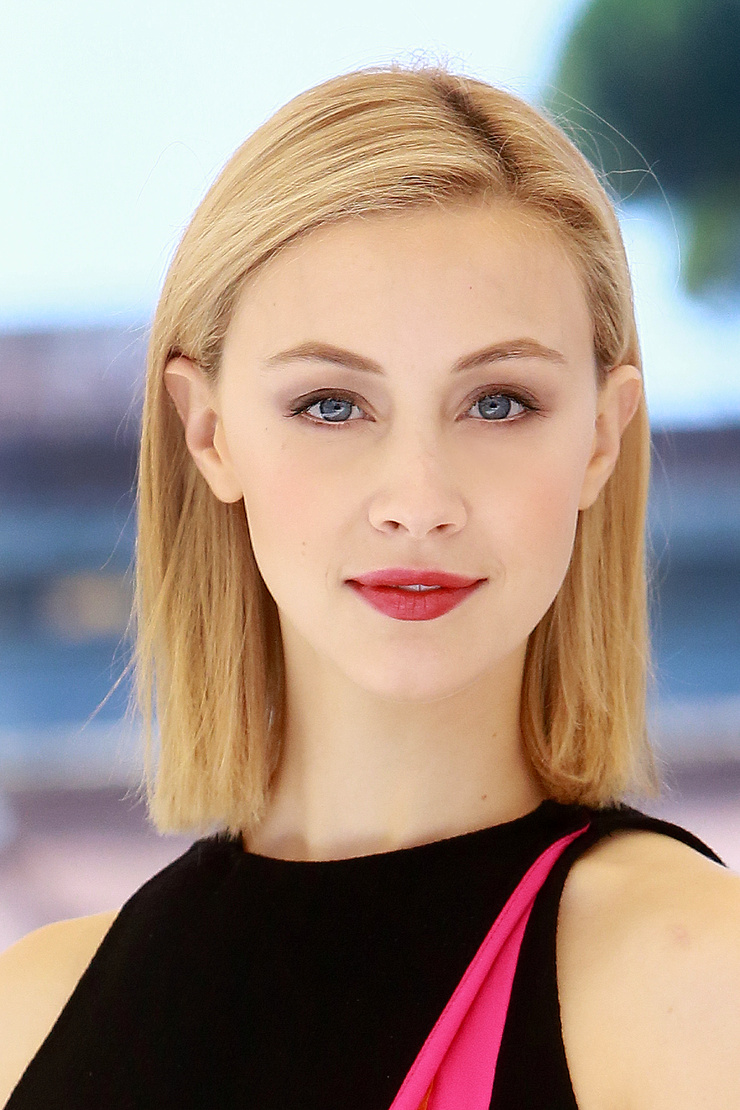 Sarah Gadon