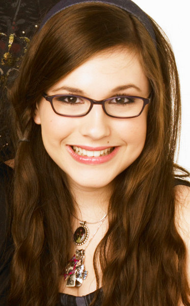 Erin Sanders Erin Sanders