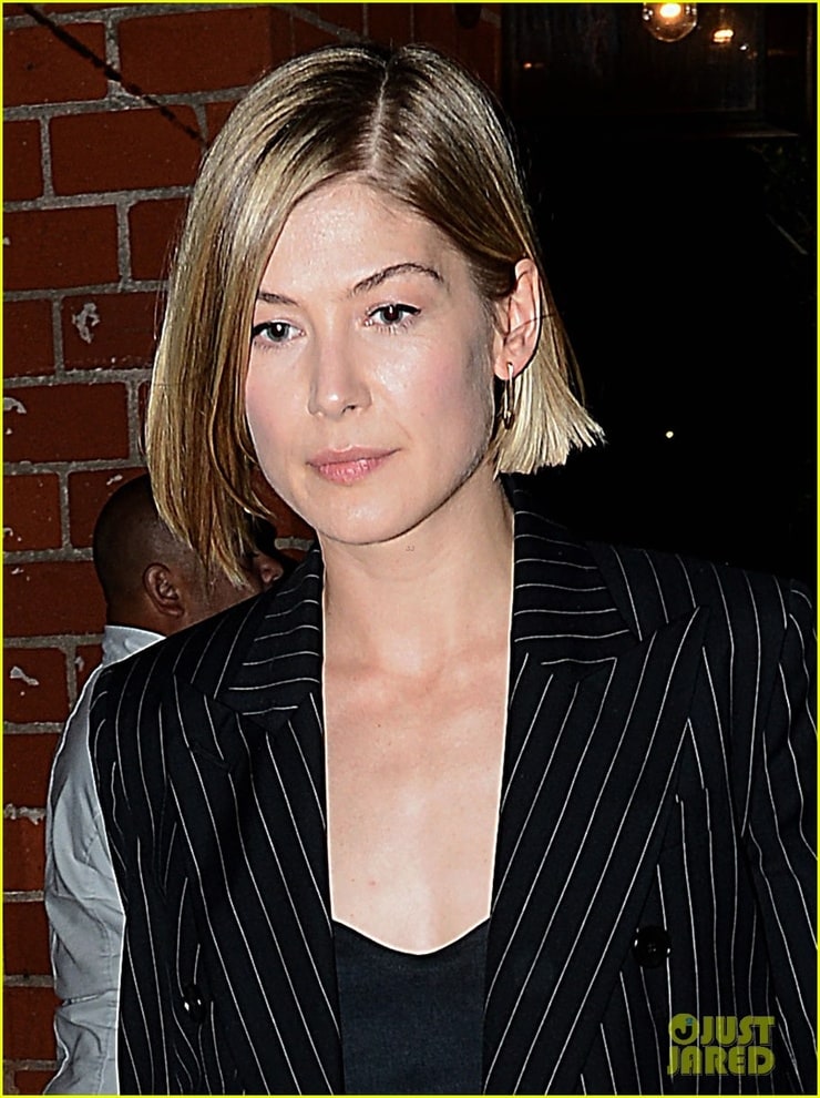 Rosamund Pike