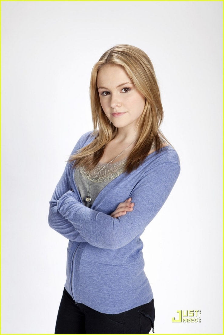 Cassi Thomson Cassi Thomson