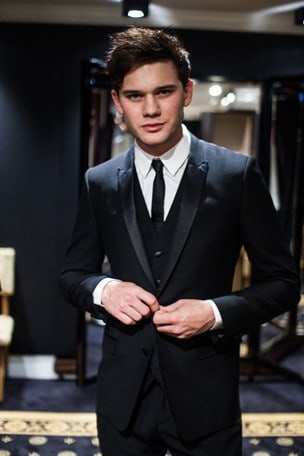 Jeremy Irvine