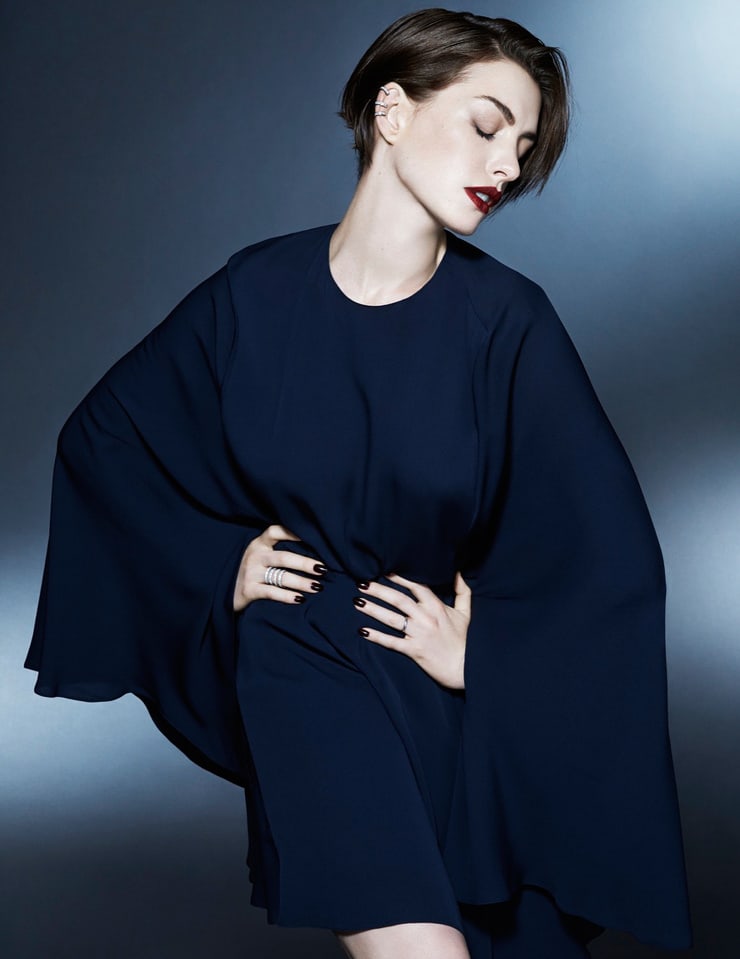 Anne Hathaway Anne Hathaway