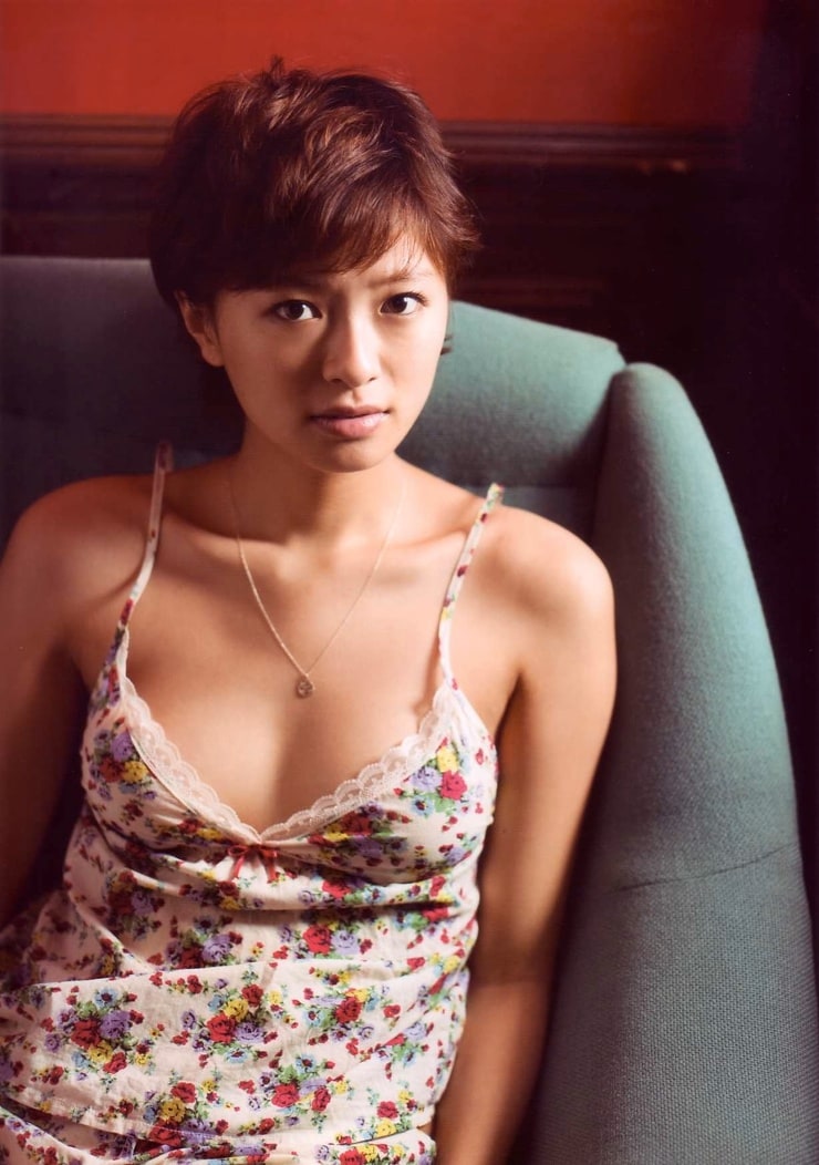 Nana Eikura