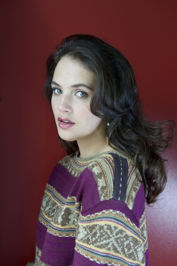 Jessica brown findlay фото