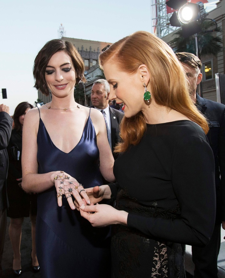 Anne Hathaway Anne Hathaway