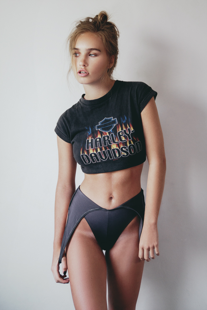 Zoe Cross
