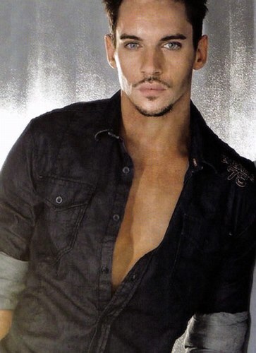 Jonathan Rhys Meyers