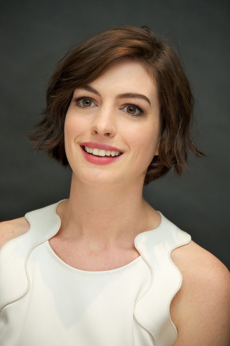 Anne Hathaway Anne Hathaway