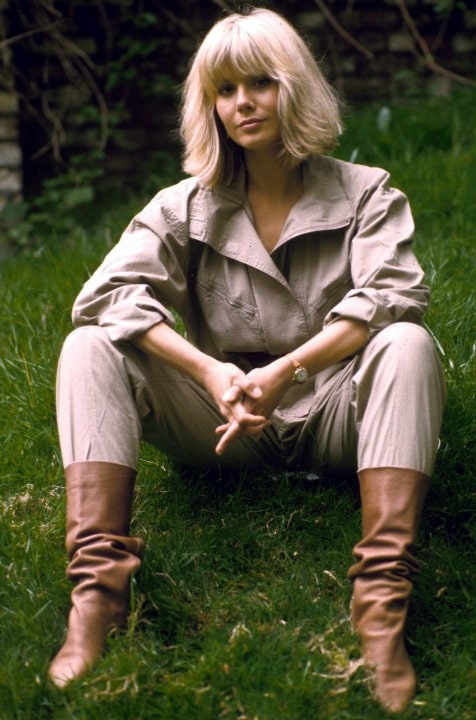 Glynis Barber