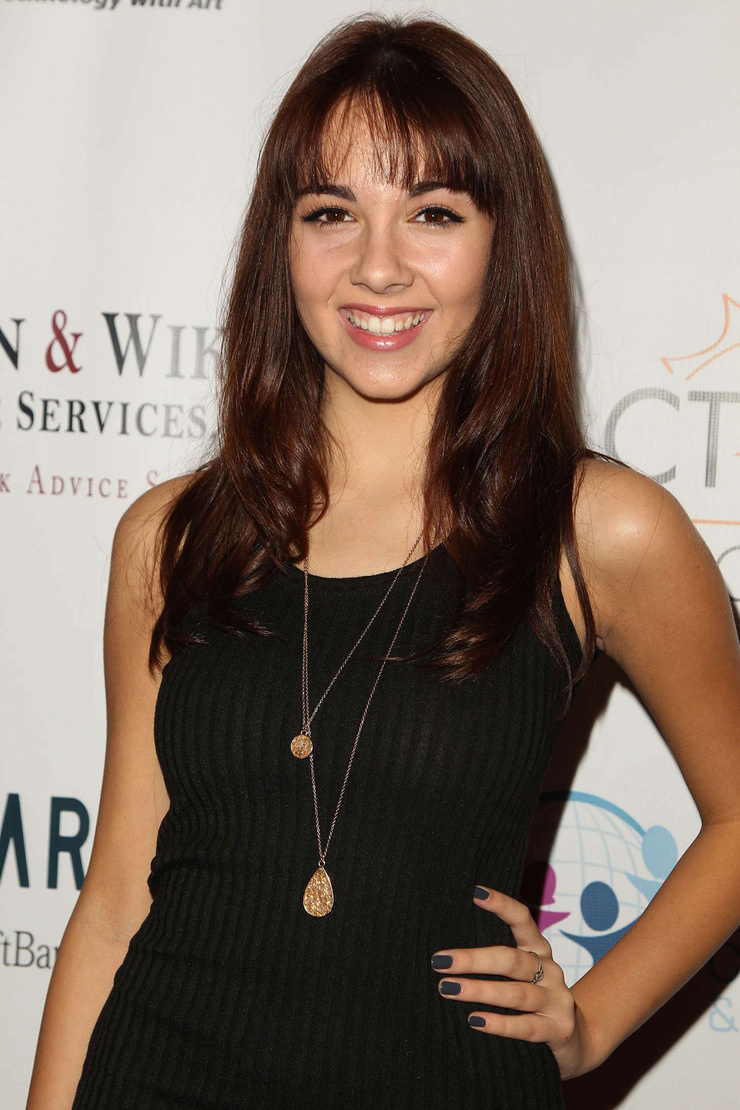 Haley Pullos