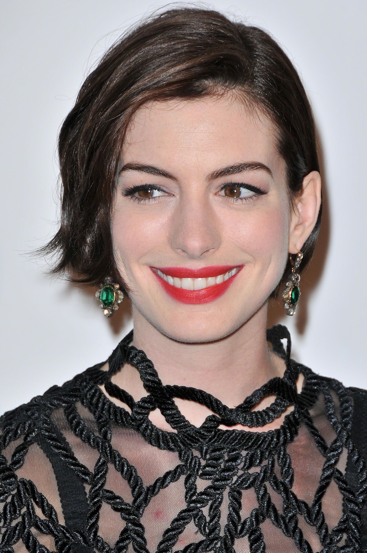 Anne Hathaway