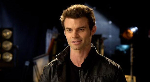 Daniel Gillies