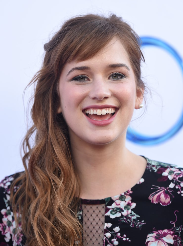 elizabeth lail