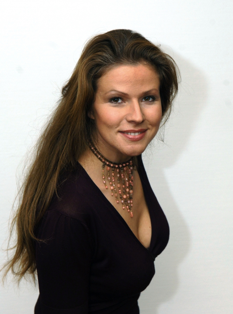 Leonore Capell