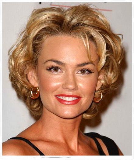 Kelly Carlson picture