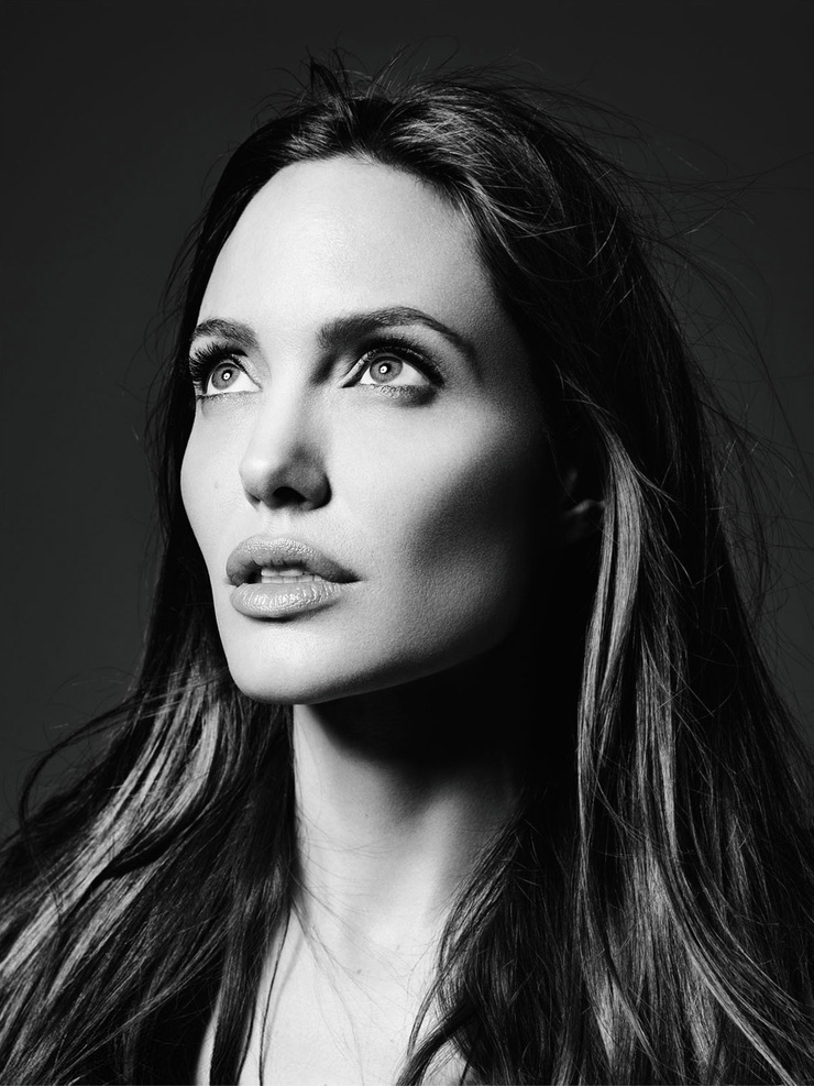 Angelina Jolie Angelina Jolie