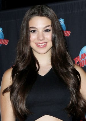 Kira Kosarin