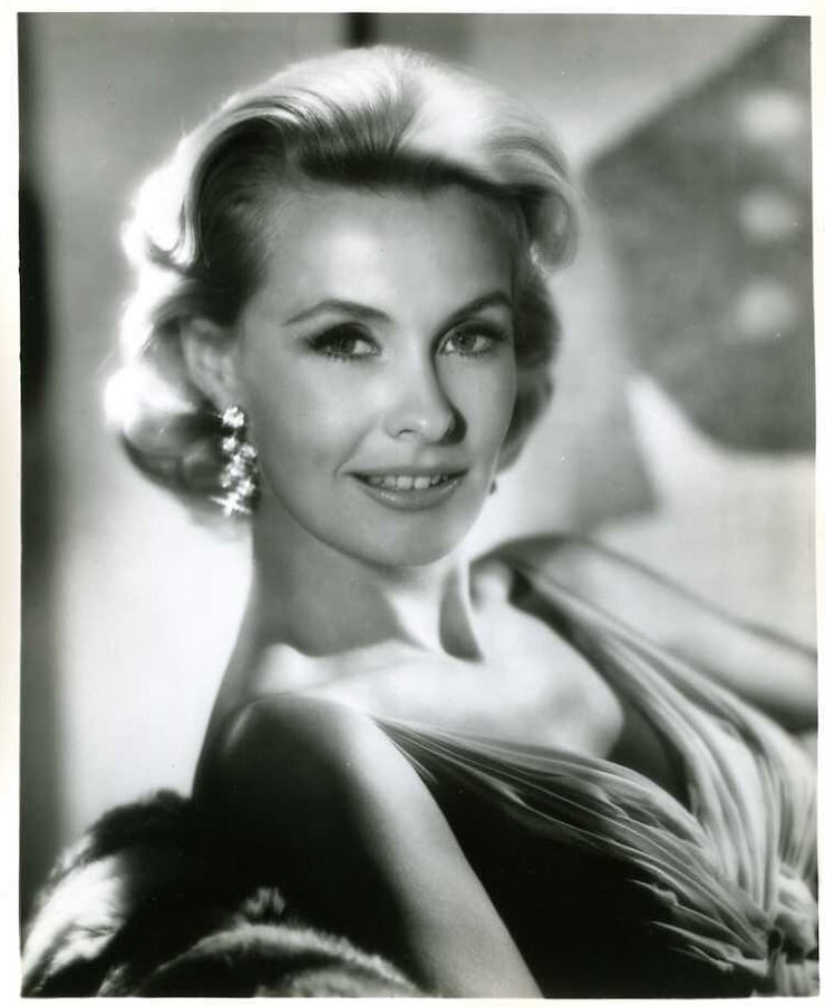 Dina Merrill