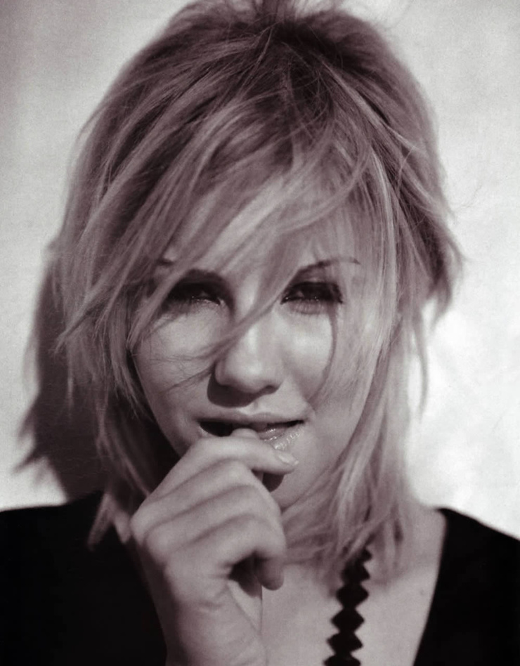 Elisha Cuthbert Elisha Cuthbert