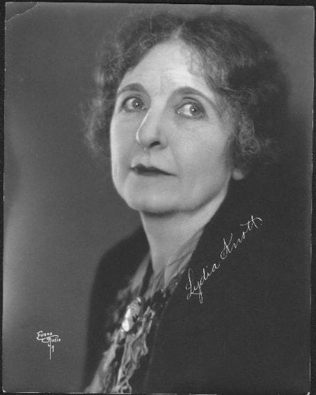 Lydia Knott