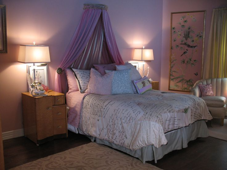 DiLaurentis House